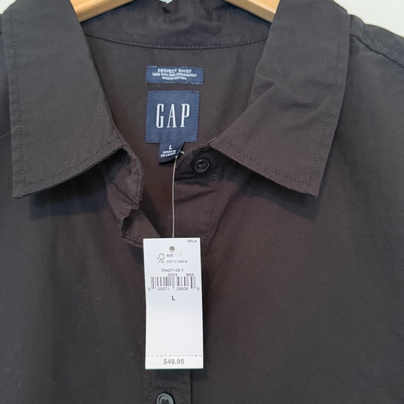 GAP Organic Cotton Poplin Classic Shirt - Picture 4 of 6
